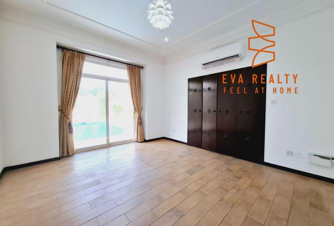 57094010 - Property Image 2