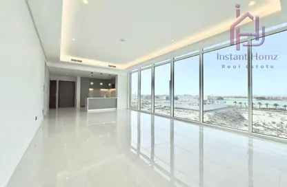 Apartment - 2 Bedrooms - 3 Bathrooms for sale in Canal View - Dilmunia Island - Muharraq Governorate
