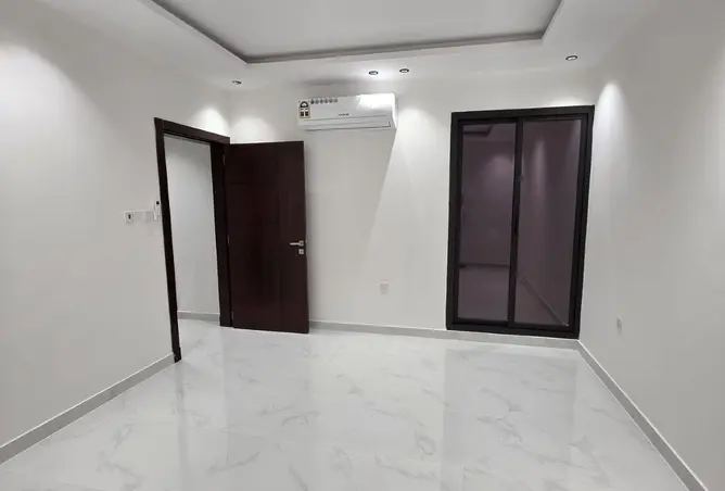 57669142 - Property Image 2