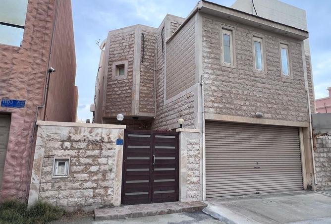 52170149 - Property Main Image