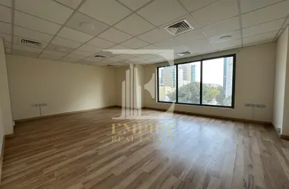 مكتب - استوديو - 2 حمامات للايجار في السيف - محافظة العاصمة