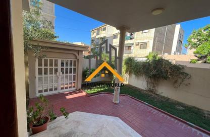 Villa - 4 Bedrooms - 5 Bathrooms for rent in Mahooz - Manama - Capital Governorate