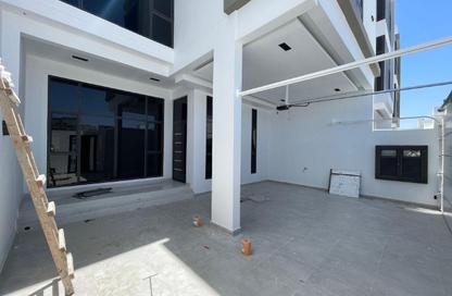 Villa - 5 Bedrooms - 6 Bathrooms for sale in Busaiteen - Muharraq Governorate