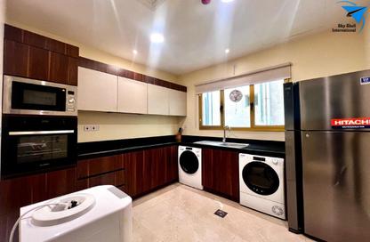 Apartment - 2 Bedrooms - 2 Bathrooms for rent in Al Juffair - Capital Governorate