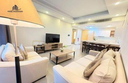 Apartment - 2 Bedrooms - 3 Bathrooms for rent in Al Juffair - Capital Governorate