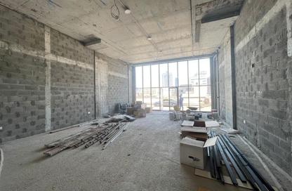 Shop - Studio for rent in Sanabis - Manama - Capital Governorate