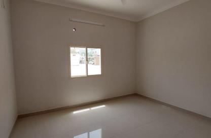 Apartment - 3 Bedrooms - 2 Bathrooms for rent in Tubli - Central Governorate