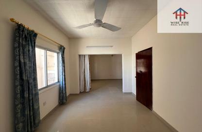 Apartment - 3 Bedrooms - 2 Bathrooms for rent in Salmaniya - Manama - Capital Governorate