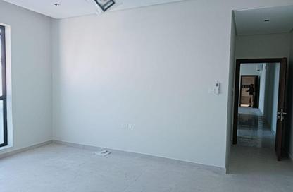 Apartment - 2 Bedrooms - 2 Bathrooms for rent in Mahooz - Manama - Capital Governorate