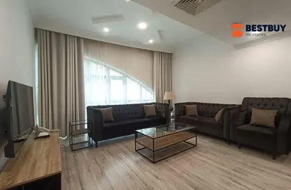 Apartment - 1 Bedroom - 2 Bathrooms for rent in Sanabis - Manama - Capital Governorate