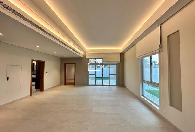 56211642 - Property Image 3