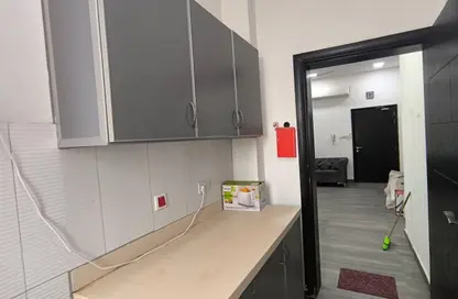 Apartment - Studio - 1 Bathroom for rent in Bu Quwah - Northern Governorate
