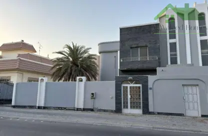 فيلا - 5 غرف نوم - 4 حمامات للايجار في الرفاع - المحافظة الجنوبية