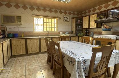 Villa - 7+ Bedrooms - 6 Bathrooms for sale in Isa Town - Central Governorate