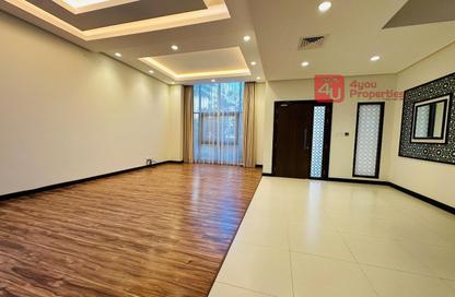 Villa - 4 - 5 for rent in Janabiya - Northern Governorate Villa - 4 - 5 for rent in Janabiya - Northern Governorate
