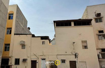 عمارة بالكامل - 5 غرف نوم - 2 حمامات للبيع في المنامة - محافظة العاصمة