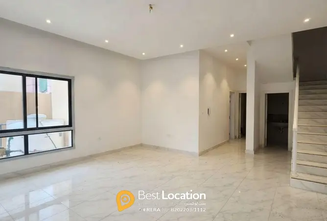 58234245 - Property Image 2