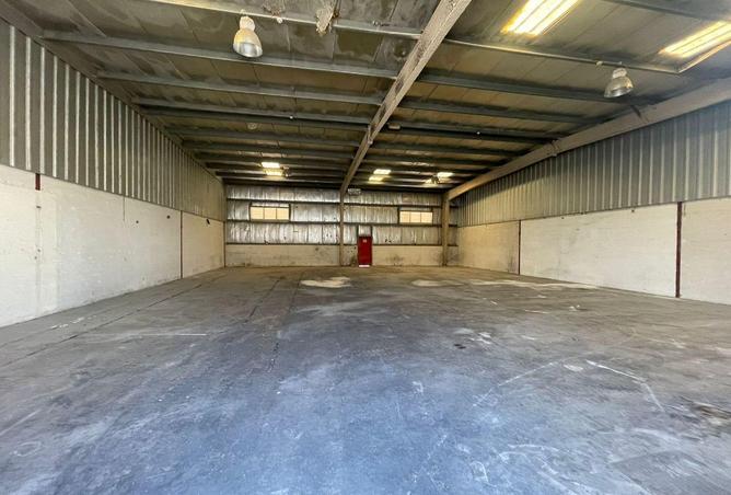 989877 - Property Main Image