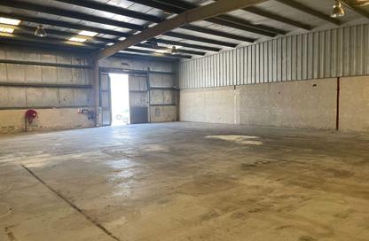 Warehouse - Studio - 1 Bathroom for rent in Riffa - Southern Governorate