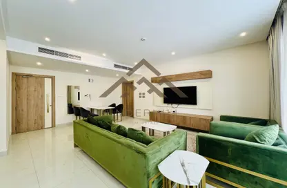 Apartment - 1 Bedroom - 1 Bathroom for rent in Al Juffair - Capital Governorate