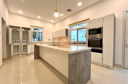 Villa - 4 Bedrooms - 6 Bathrooms for rent in Janabiya - Northern Governorate