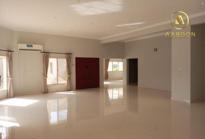 51322659 - Property Image 2