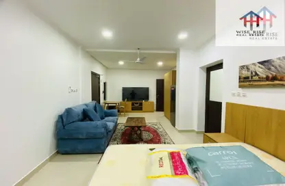 Apartment - Studio - 1 Bathroom for rent in Zinj - Manama - Capital Governorate