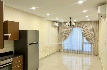 Apartment - 2 Bedrooms - 2 Bathrooms for rent in Sanabis - Manama - Capital Governorate