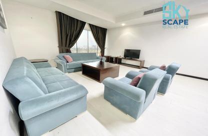 Apartment - 2 - 2 for rent in Sanabis - Manama - Capital Governorate