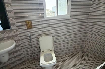 Apartment - 2 Bedrooms - 2 Bathrooms for rent in Jid Ali - Central Governorate