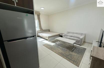 Apartment - Studio - 1 Bathroom for rent in Al Juffair - Capital Governorate