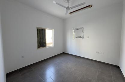 Apartment - 2 Bedrooms - 2 Bathrooms for rent in Jid Ali - Central Governorate