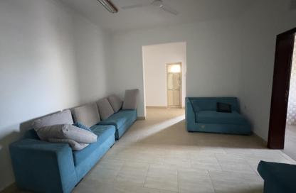 Apartment - 2 Bedrooms - 2 Bathrooms for rent in Jid Ali - Central Governorate