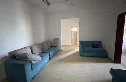 Apartment - 2 Bedrooms - 2 Bathrooms for rent in Jid Ali - Central Governorate