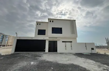 فيلا - 4 غرف نوم - 5 حمامات للبيع في الحد - المحرق