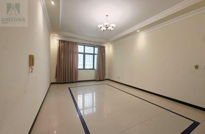 Apartment - 2 - 2 for rent in Al Juffair - Capital Governorate