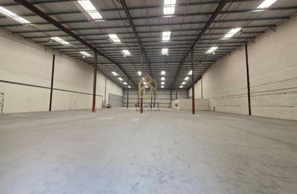 Warehouse - Studio - 2 Bathrooms for rent in Hidd - Muharraq Governorate