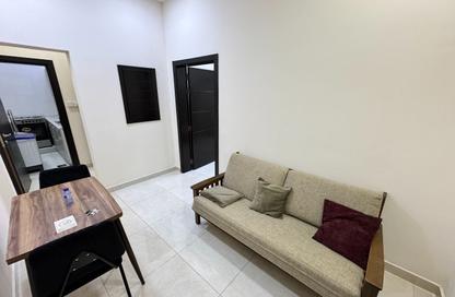 Apartment - 2 Bedrooms - 2 Bathrooms for rent in Salmabad - Central Governorate
