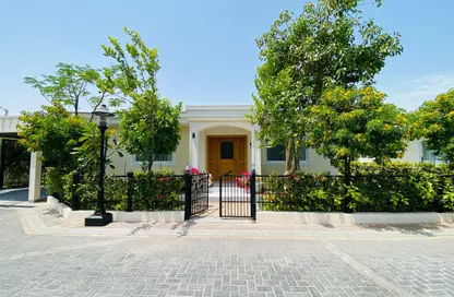 Compound - 3 Bedrooms - 3 Bathrooms for rent in Salihiya - Manama - Capital Governorate