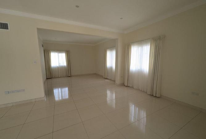 52354825 - صورة العقار 2