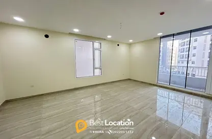 Apartment - 4 Bedrooms - 5 Bathrooms for sale in Hidd - Muharraq Governorate