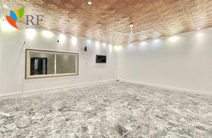 Apartment - 4 Bedrooms - 3 Bathrooms for rent in Adliya - Manama - Capital Governorate