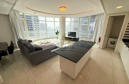 Apartment - 2 Bedrooms - 3 Bathrooms for rent in Al Juffair - Capital Governorate