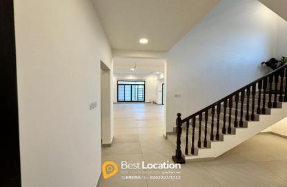 Villa - 4 Bedrooms - 5 Bathrooms for rent in Sanad - Central Governorate
