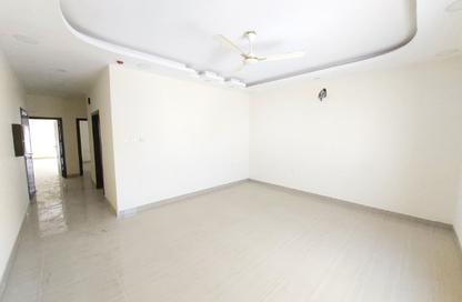 Apartment - 2 Bedrooms - 2 Bathrooms for rent in Hidd - Muharraq Governorate