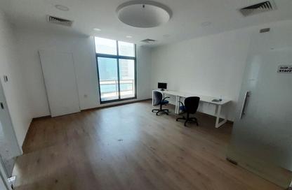 Office Space - Studio - 2 for rent in Seef - Capital Governorate