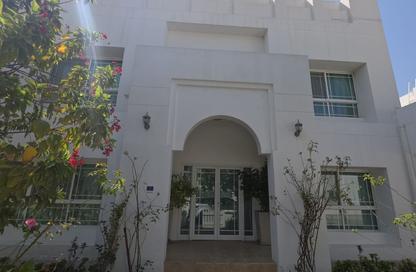 Villa - 3 - 4 for rent in Janabiya - Northern Governorate