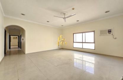 Apartment - 3 Bedrooms - 2 Bathrooms for rent in Tubli - Central Governorate
