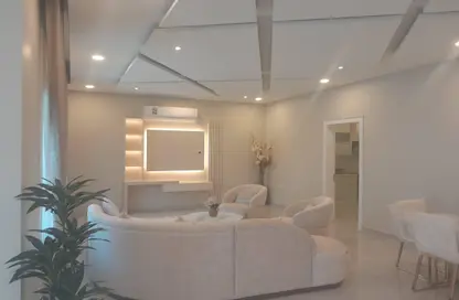 Villa - 5 Bedrooms - 5 Bathrooms for rent in Busaiteen - Muharraq Governorate