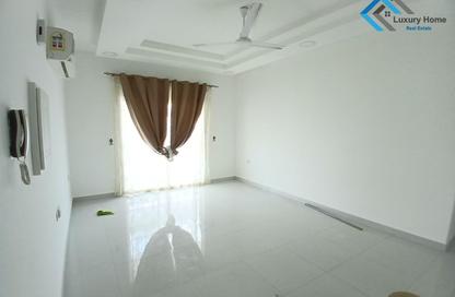 Apartment - 3 - 2 for rent in Busaiteen - Muharraq Governorate